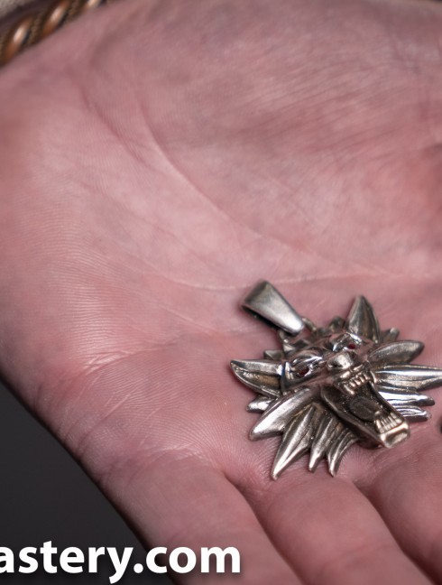 Wolf-head Witcher's pendant 