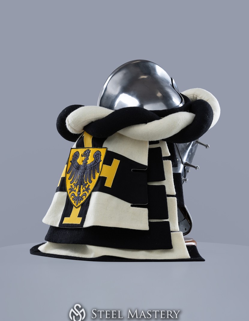 Teutonic Helmet Torse with Mantle photo made by Steel-mastery.com