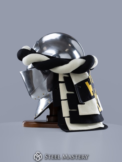 Torse de Casque Teutonique avec Lambrequins