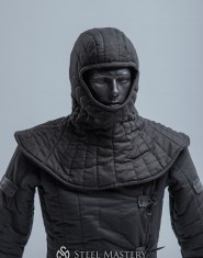 One-piece padded liner with pelerine