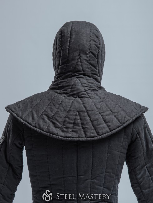 One-piece padded liner with pelerine