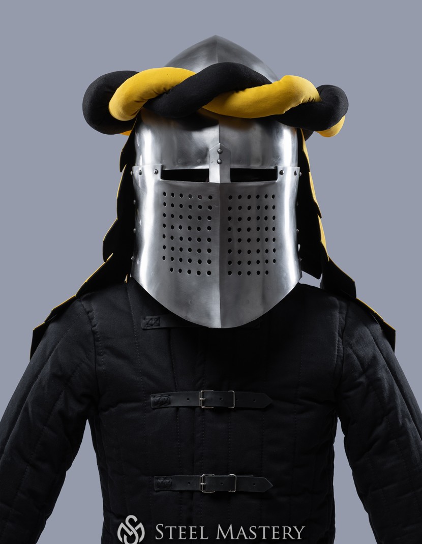 Medieval Twisted Torse with Tailed Mantle photo made by Steel-mastery.com