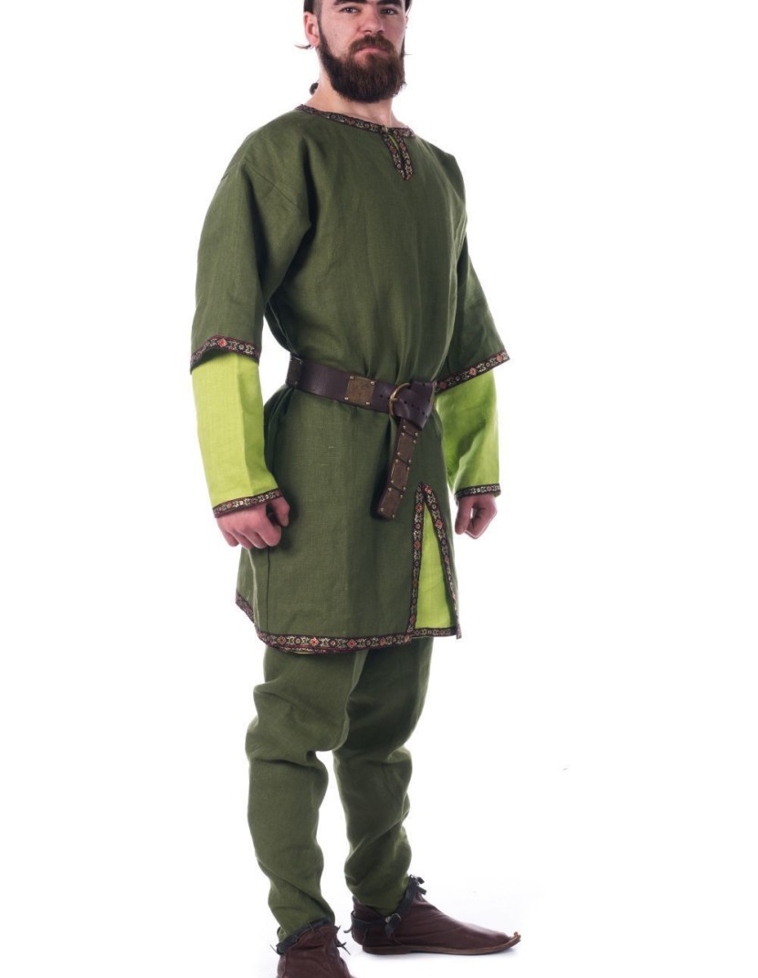 Early Medieval men s costume photo made by Steel-mastery.com