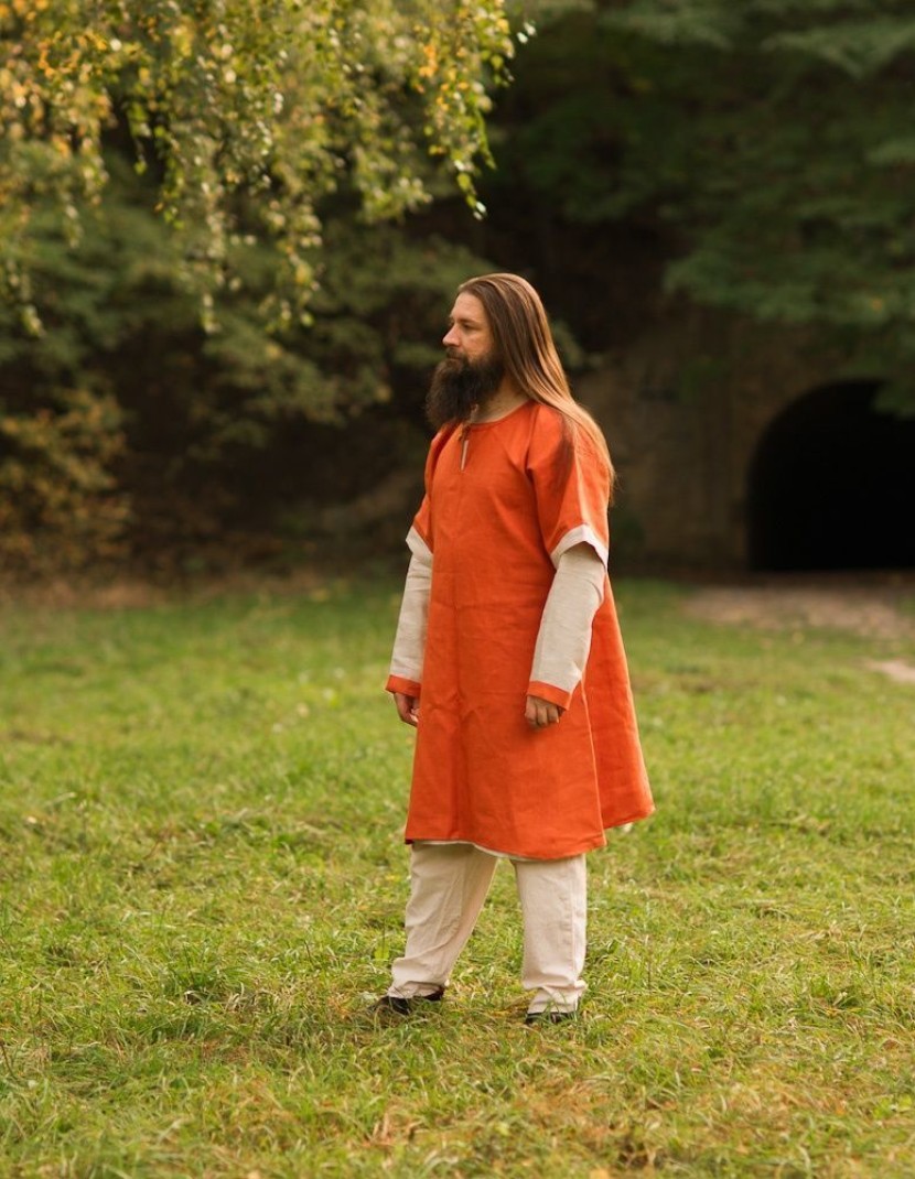 Tunic of medieval European man s suit. photo made by Steel-mastery.com