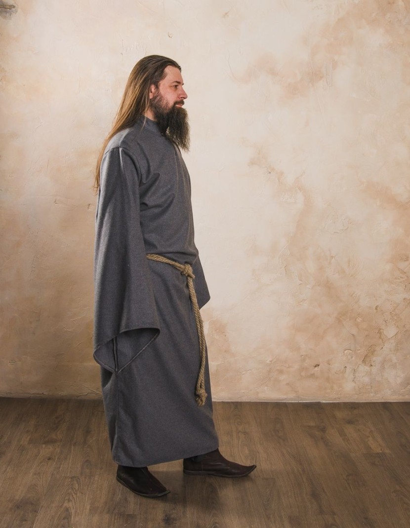 Tunic with long sleeves, a part of fantasy-style costume  photo made by Steel-mastery.com