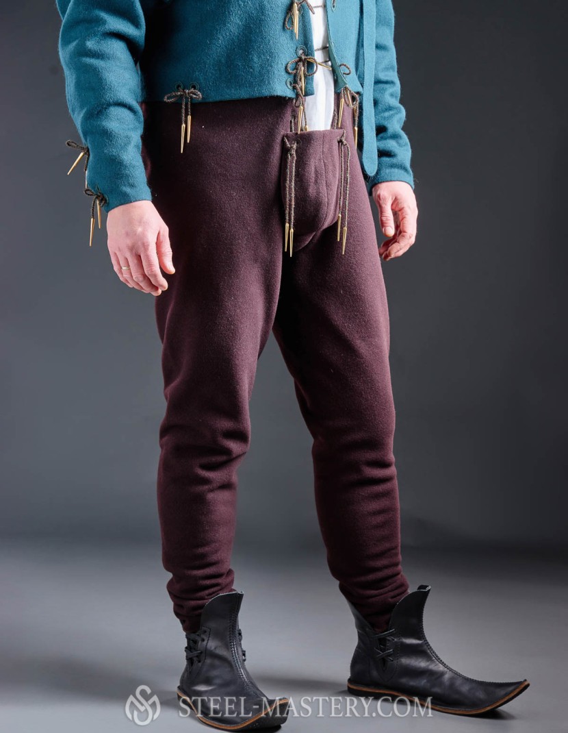 Burgundian men s suit, XV century photo made by Steel-mastery.com