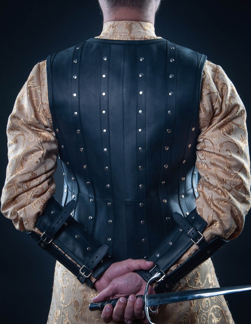 Leather vest and bracers in Renaissance style photo made by Steel-mastery.com