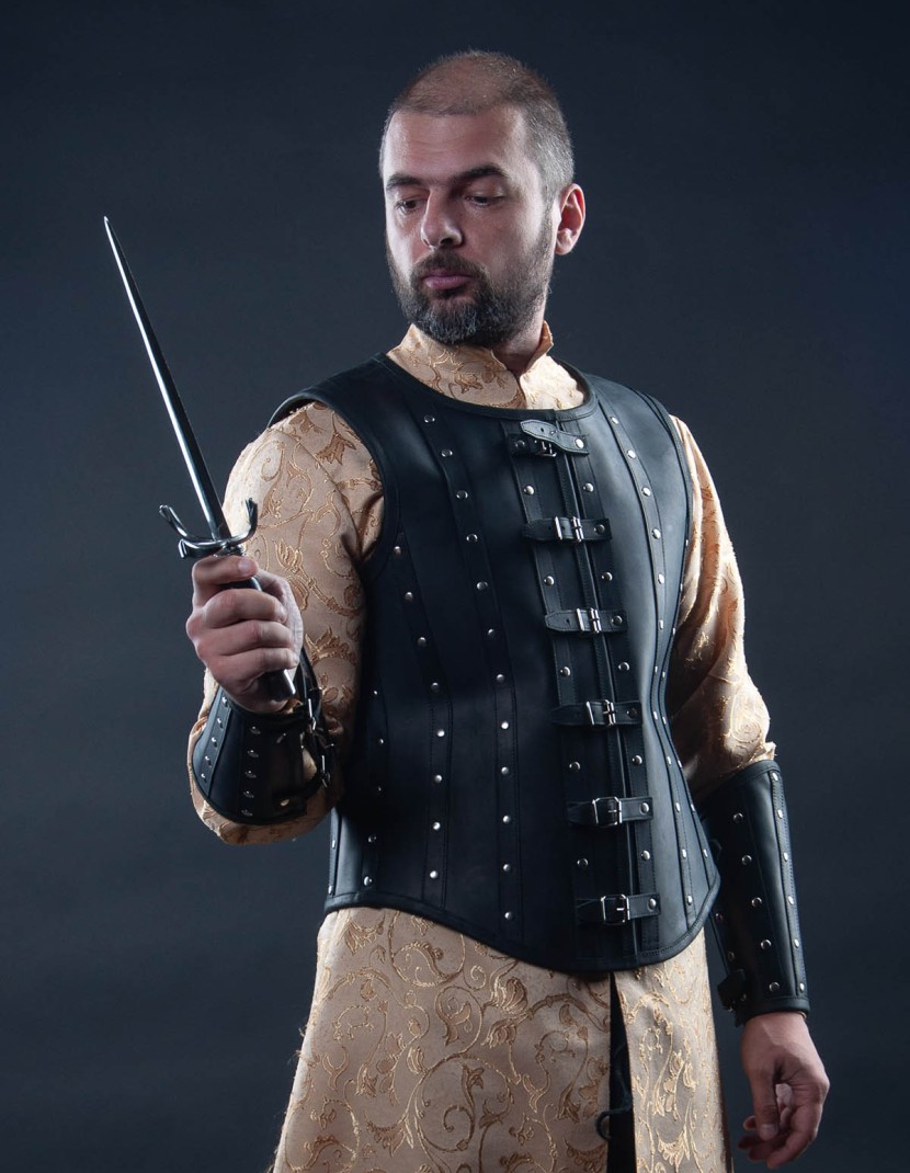 Leather vest and bracers in Renaissance style photo made by Steel-mastery.com