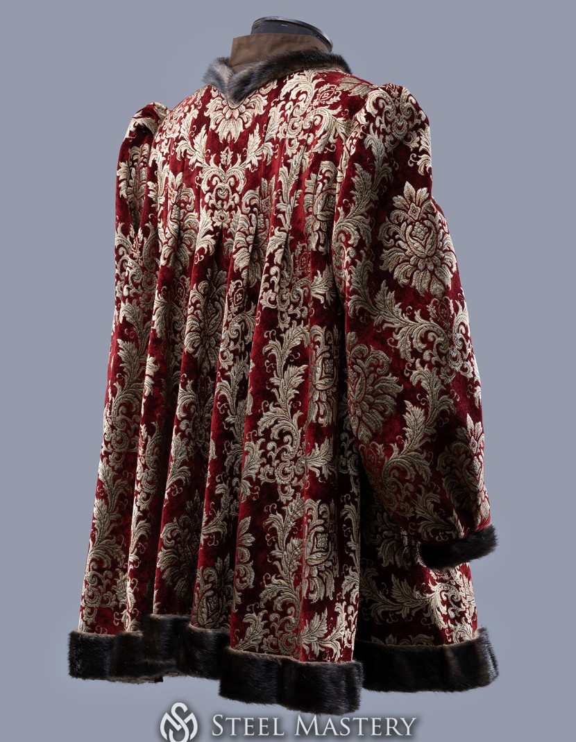 15th Century Houppelande – Burgundian Style photo made by Steel-mastery.com