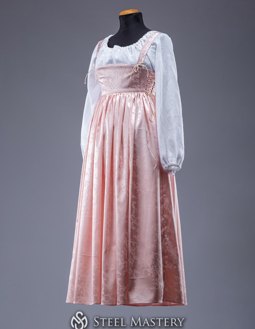 Italian dress with chemise, XV century photo made by Steel-mastery.com