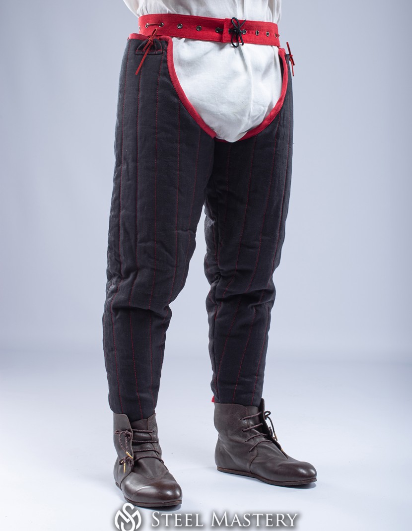Long padded chausses photo made by Steel-mastery.com