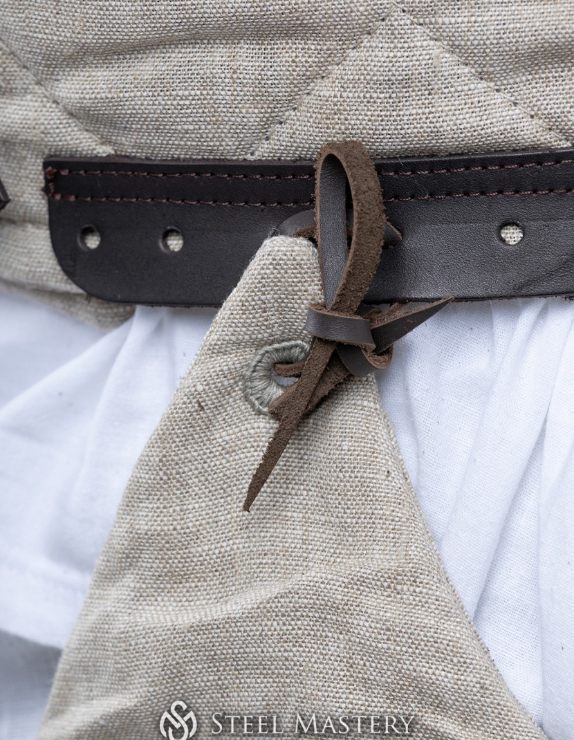 Long Padded Chausses — 13th Century photo made by Steel-mastery.com