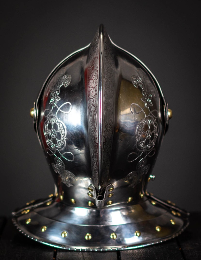 Full Plate Armor (Garniture) of George Clifford, Third Earl of Cumberland, end of XVI century (1590-1592)  photo made by Steel-mastery.com