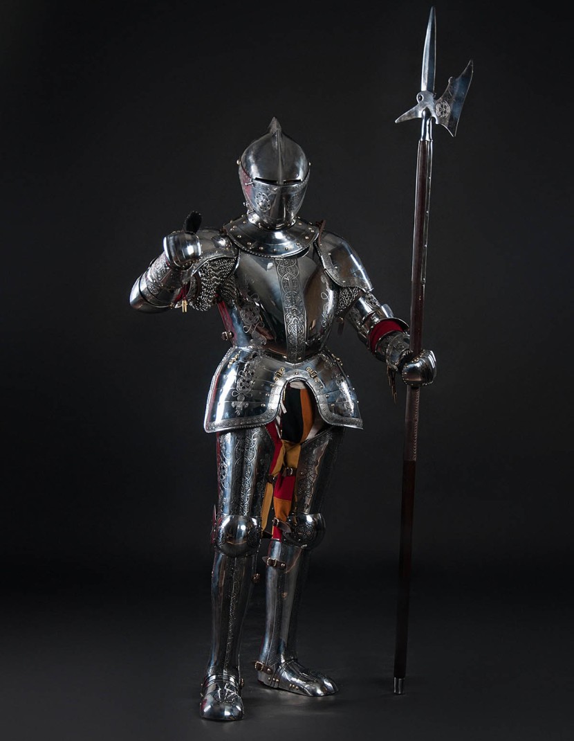 Full Plate Armor (Garniture) of George Clifford, Third Earl of Cumberland, end of XVI century (1590-1592)  photo made by Steel-mastery.com