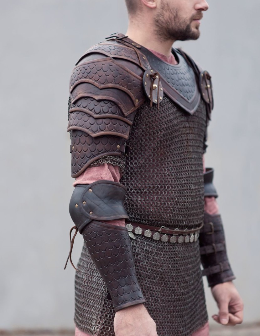 Full arm protection in fantasy style photo made by Steel-mastery.com