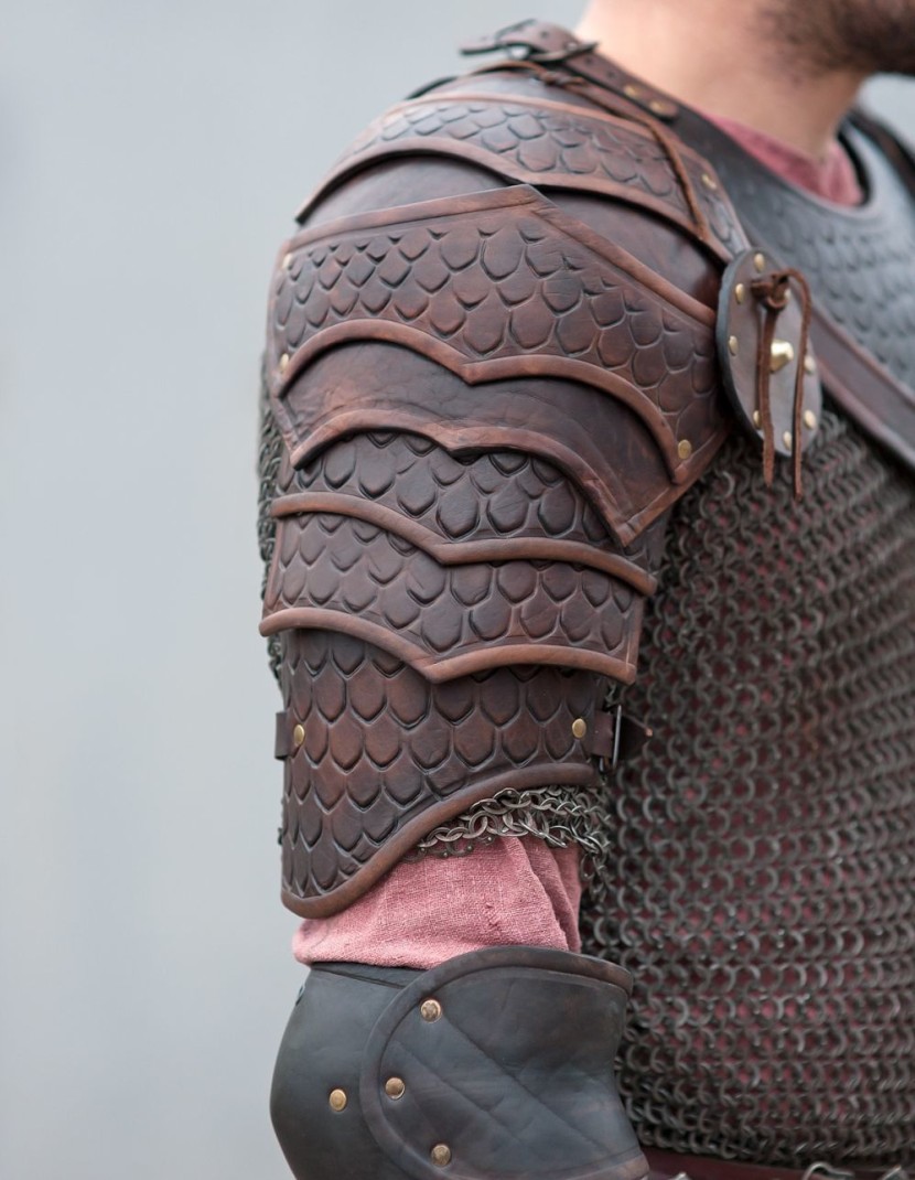 Full arm protection in fantasy style photo made by Steel-mastery.com