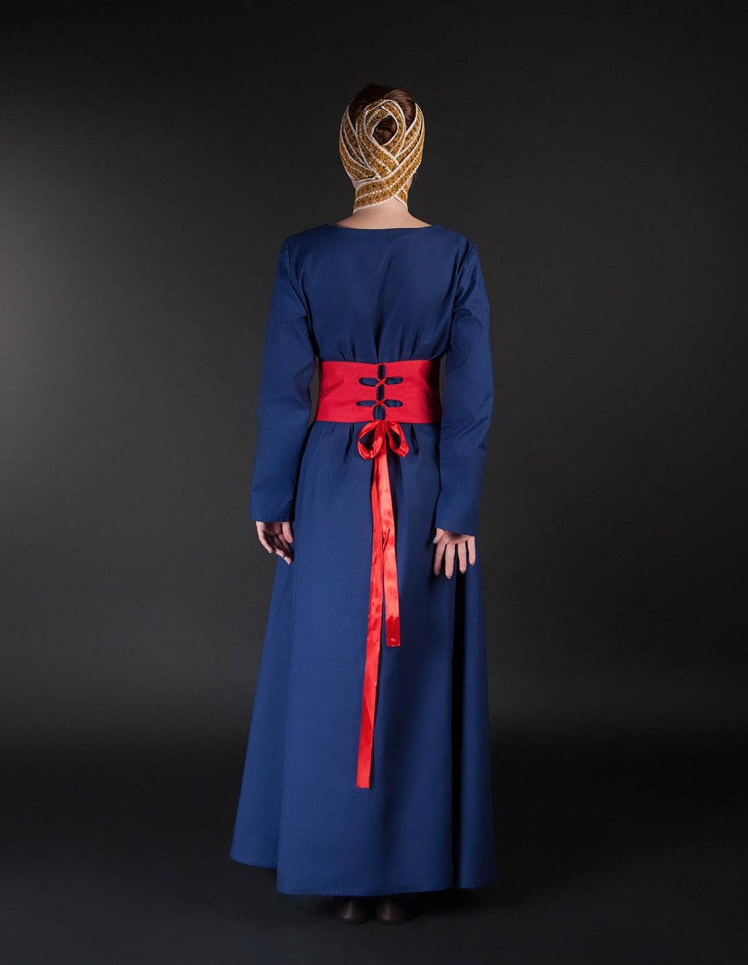 Medieval style dress with wide belt photo made by Steel-mastery.com