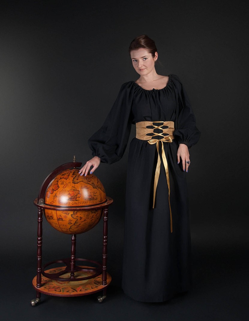 Medieval gown with wide fabric belt photo made by Steel-mastery.com