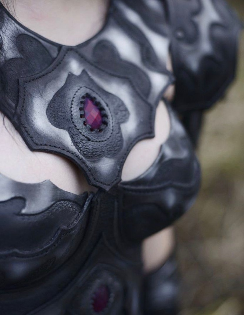 Gorget, part of female fantasy armour photo made by Steel-mastery.com