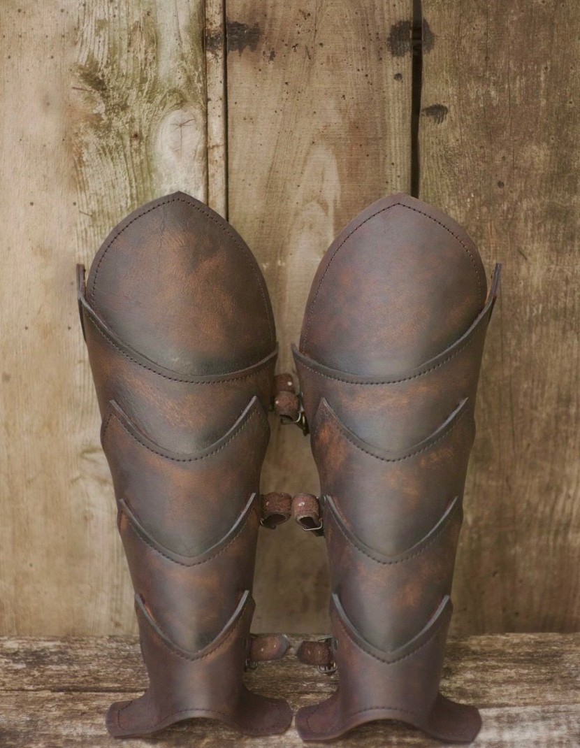 Greaves of gladiator photo made by Steel-mastery.com