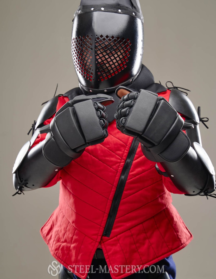 Gloves for historical fencing  photo made by Steel-mastery.com