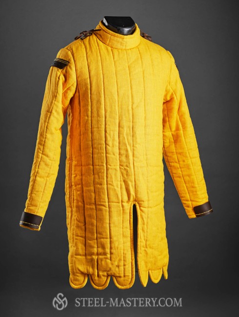 European gambeson front closed