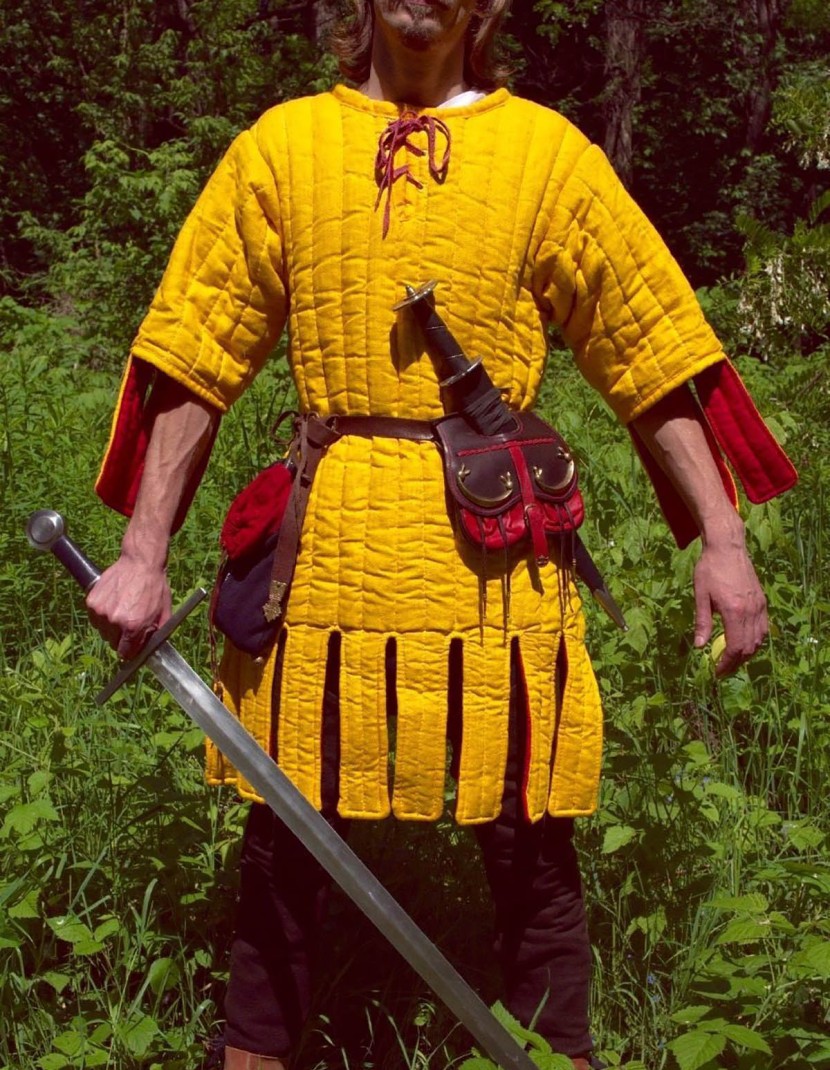 Gambeson with festoons XII-XIII centuries. photo made by Steel-mastery.com