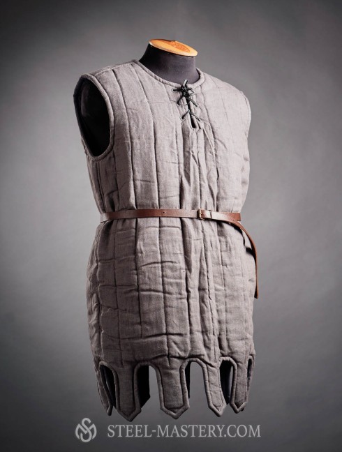Sleeveless gambeson with festoons, XII-XIII centuries