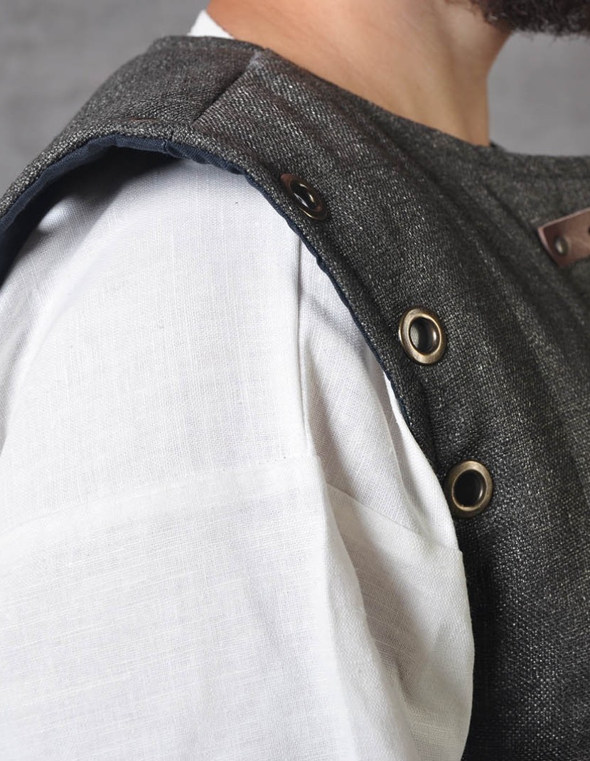 Medieval epoch doublet in Renaissance style photo made by Steel-mastery.com