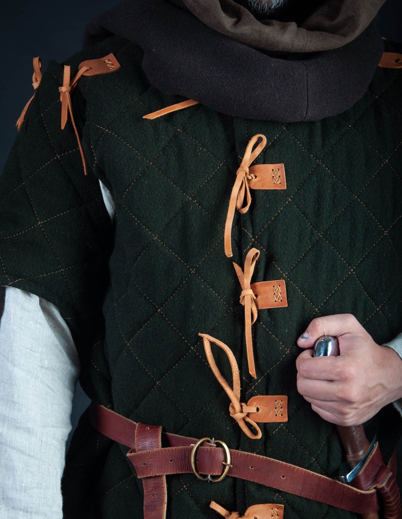 Gambeson with elbow-lenght sleeves photo made by Steel-mastery.com