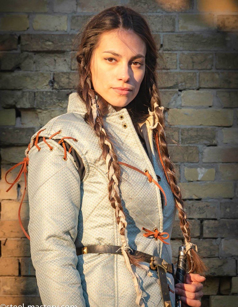 FEMALE ROYAL SLEEVELESS GAMBESON photo made by Steel-mastery.com