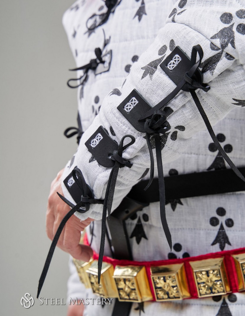 Costume of Charles de Blois from battle of the Hundred Years' War, stylization photo made by Steel-mastery.com