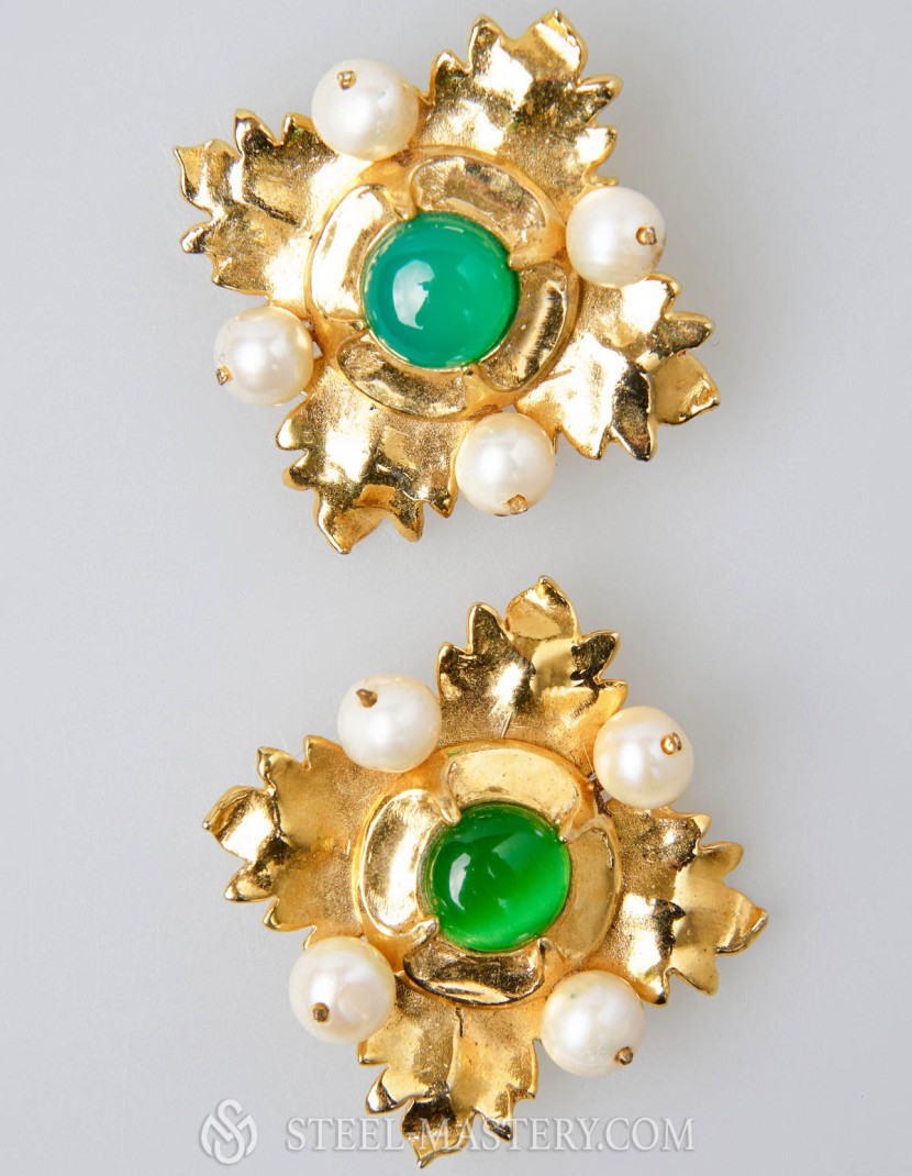 Brooch Megi with green onyx 1420-1520  2 pcs  in stock  photo made by Steel-mastery.com