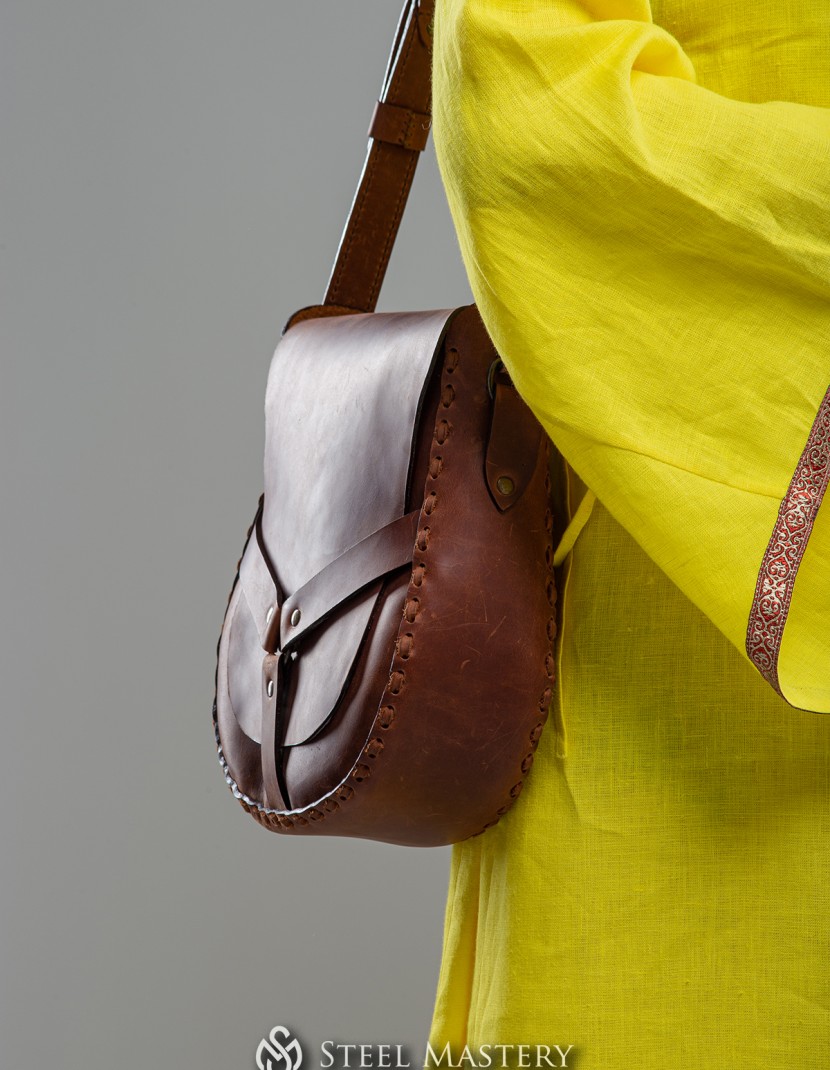 Enchanting Leather Shoulder Bag photo made by Steel-mastery.com