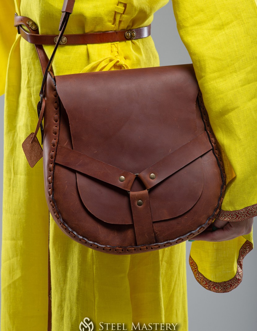 Enchanting Leather Shoulder Bag photo made by Steel-mastery.com