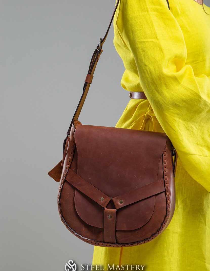 Enchanting Leather Shoulder Bag photo made by Steel-mastery.com
