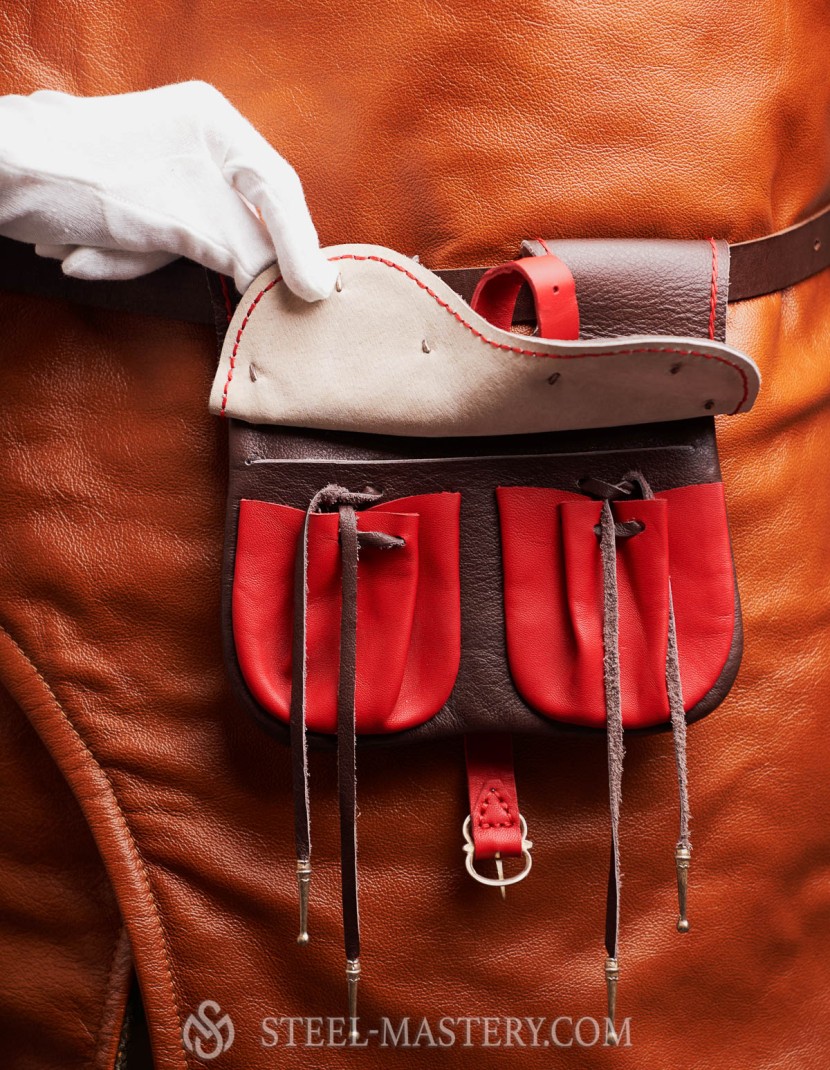 Black and red leather belt bag photo made by Steel-mastery.com