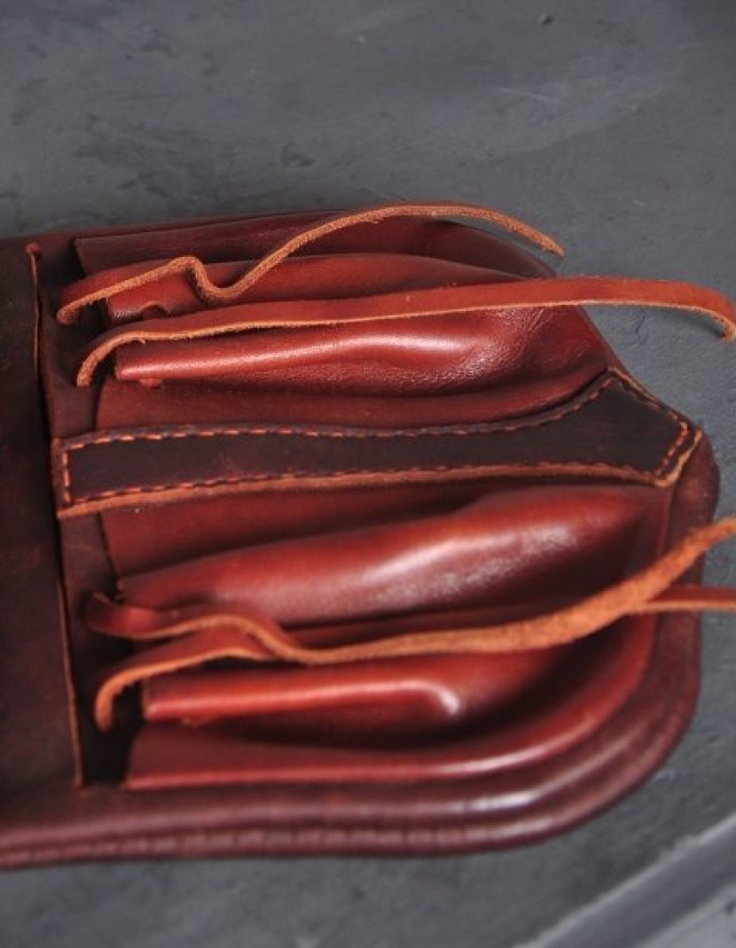 Brown leather belt pouch photo made by Steel-mastery.com