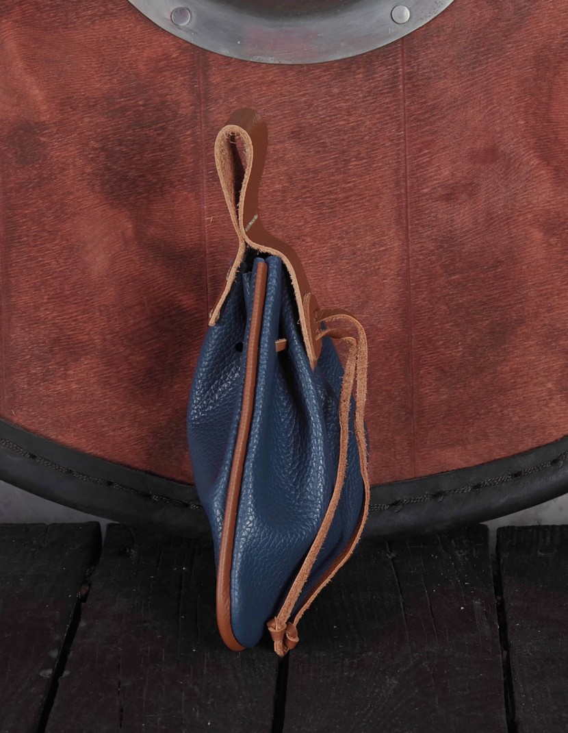 Viking Triangular Leather Belt Bag  photo made by Steel-mastery.com