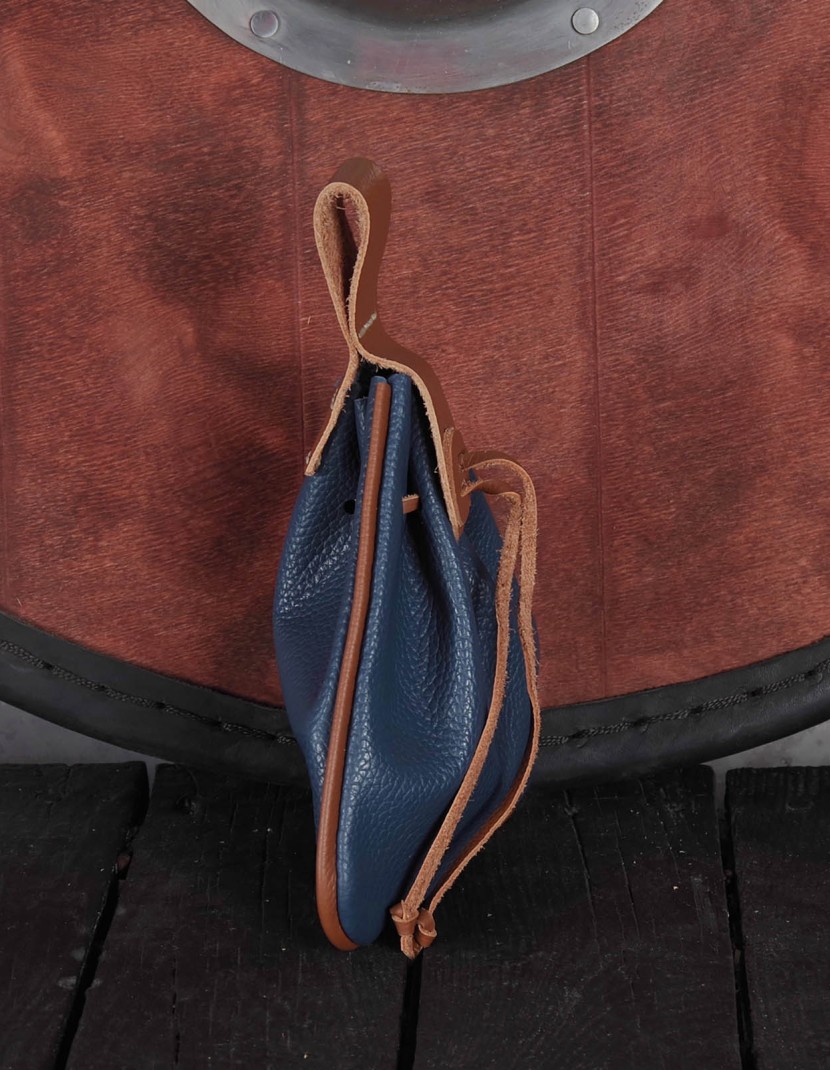 Viking Triangular Shaped Leather Belt Bag  photo made by Steel-mastery.com