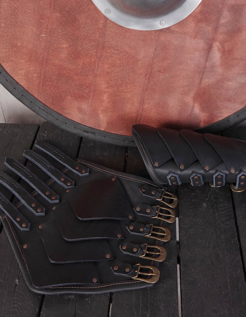 Leather bracers in Dragon style photo made by Steel-mastery.com