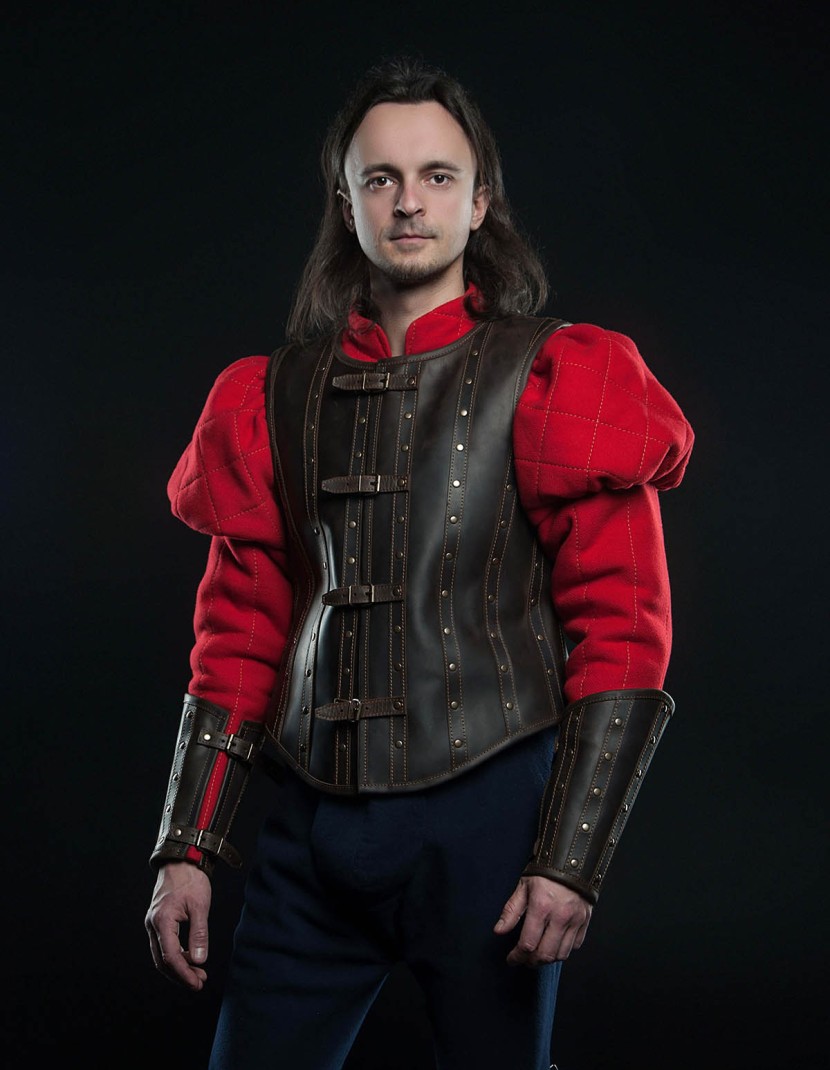 Leather bracers in Renaissance style photo made by Steel-mastery.com
