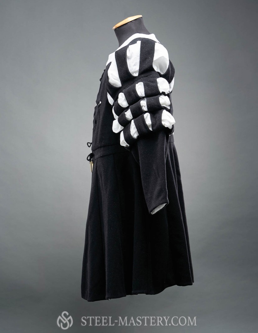 LANDSKNECHT COAT, XVI CENTURY photo made by Steel-mastery.com