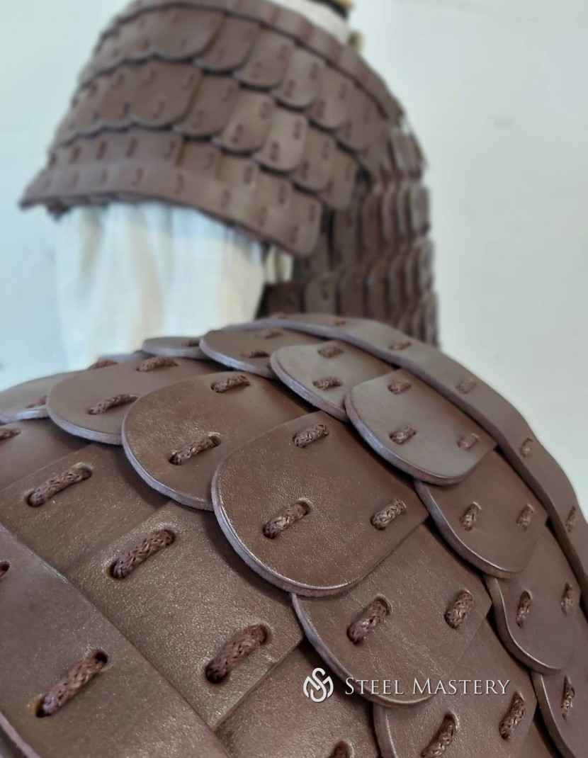 Leather lamellar armor photo made by Steel-mastery.com