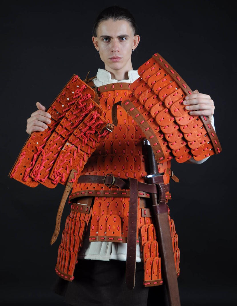 Leather lamellar armor photo made by Steel-mastery.com