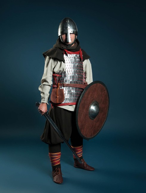 Lamellar armor 