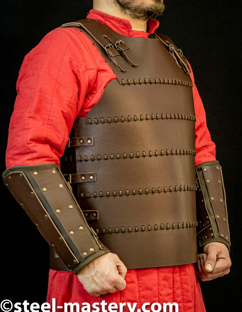 Leather armor costume in style of Bëor the Old photo made by Steel-mastery.com