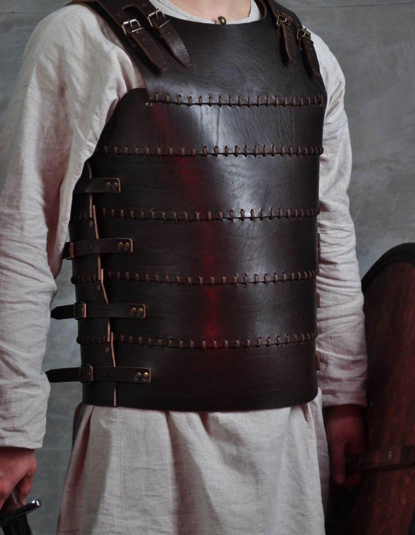 Leather armor costume in style of Bëor the Old photo made by Steel-mastery.com
