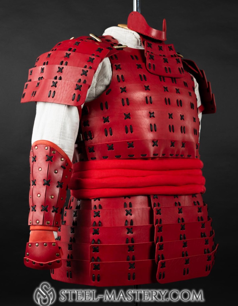O Yoroi - Japanese samurai leather warrior armor photo made by Steel-mastery.com