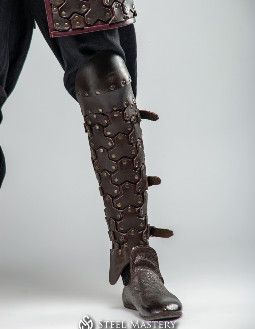 Star fantasy leather greaves with knee protection  photo made by Steel-mastery.com
